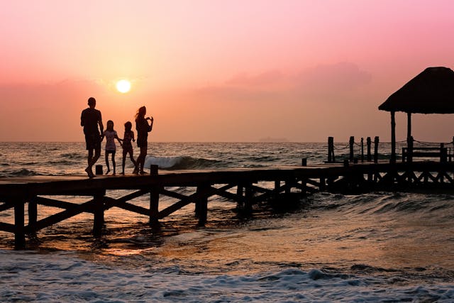 Get away the Vacationer Traps: Your Invitation to Discover the Highway Much less Traveled