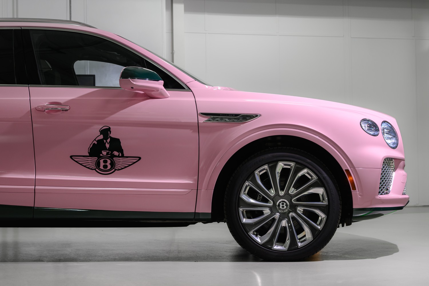 Bentley Companions with Joe & The Juice on Bentayga